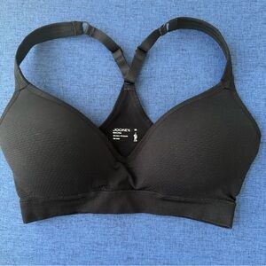 Jockey Women’s Activewear Mid Impact Molded Cup Seamless Sports Bra, Black